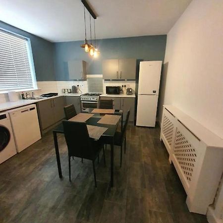 Double Bedroom 96Glc Greater Manchester Middleton  Εξωτερικό φωτογραφία