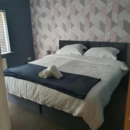 Double Bedroom 96Glc Greater Manchester Middleton  Εξωτερικό φωτογραφία