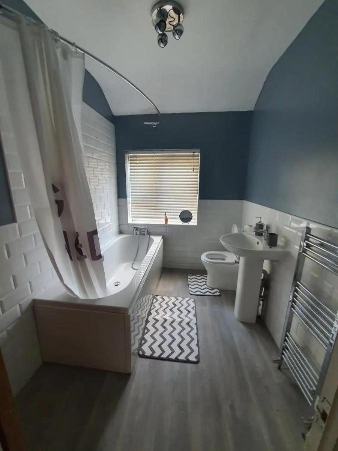 Double Bedroom 96Glc Greater Manchester Middleton  Εξωτερικό φωτογραφία